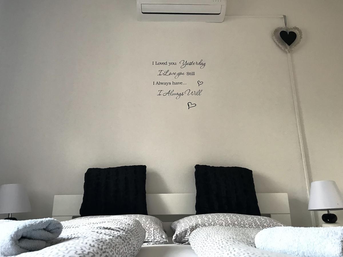 Rooms Deny Мостар Экстерьер фото